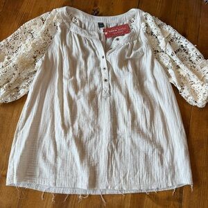 Elegant Cream Lace Sleeve Women's Top